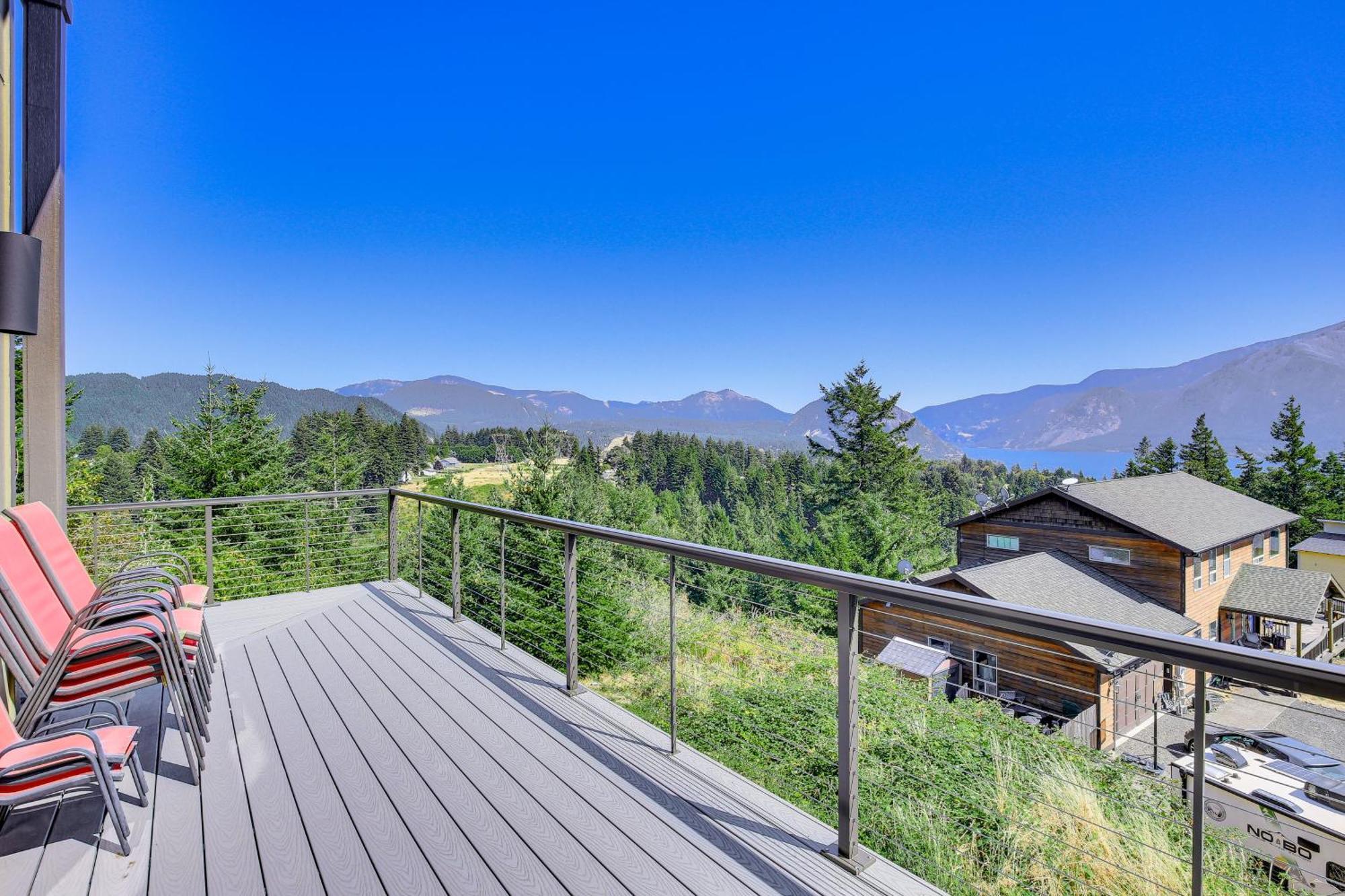 Gorge Retreat - Modern Carson Home With Mtn Views! Buitenkant foto